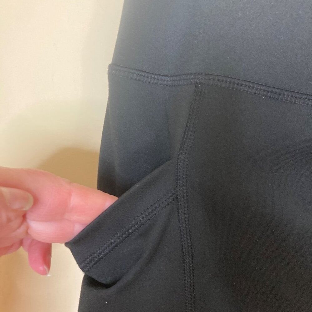 Yogalicious Lux Biker Shorts Large Black Side Pockets Workout Yoga - Picture 4 of 5